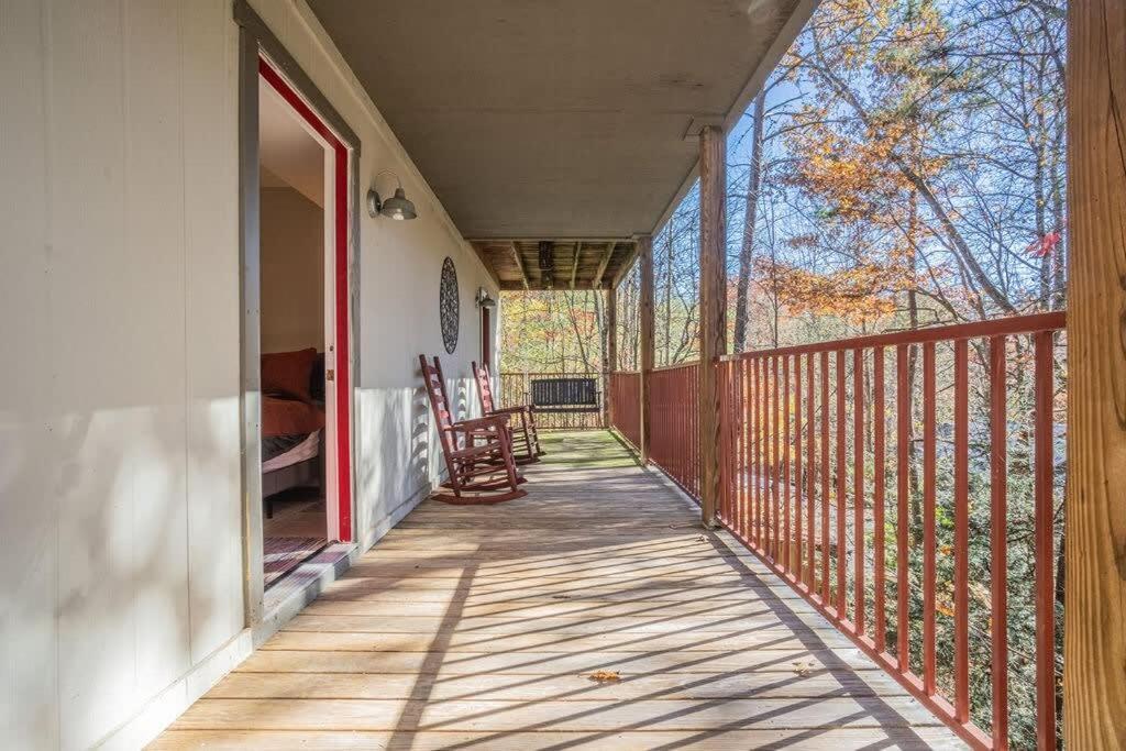 Sasquatch Lodge E Sleeps 13 Gatlinburg Ngoại thất bức ảnh