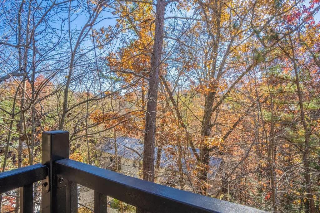 Sasquatch Lodge E Sleeps 13 Gatlinburg Ngoại thất bức ảnh