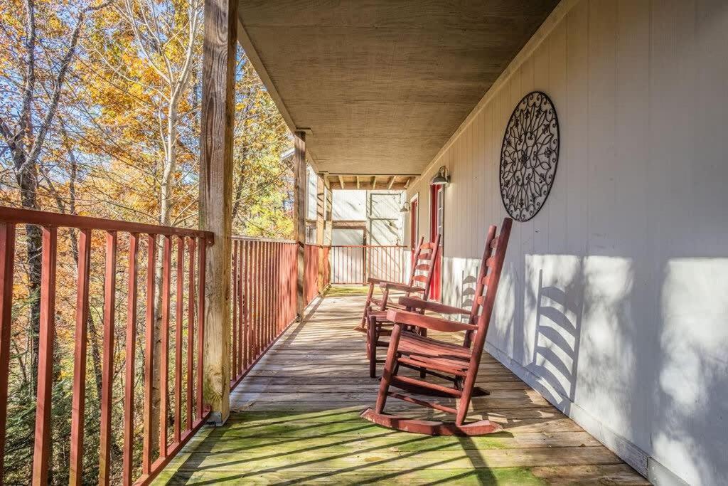 Sasquatch Lodge E Sleeps 13 Gatlinburg Ngoại thất bức ảnh